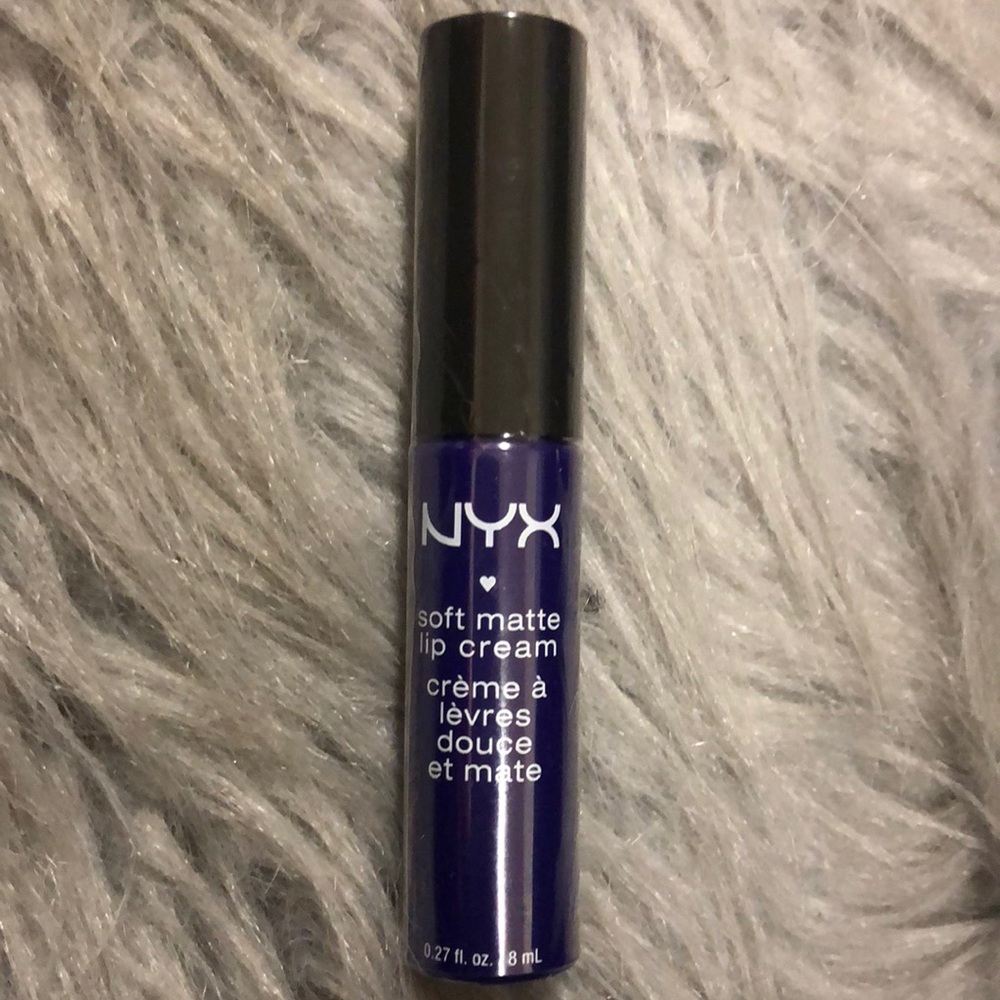 NYX lipstick